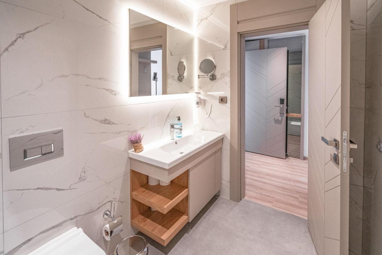 Aparthotel Safir Kundu